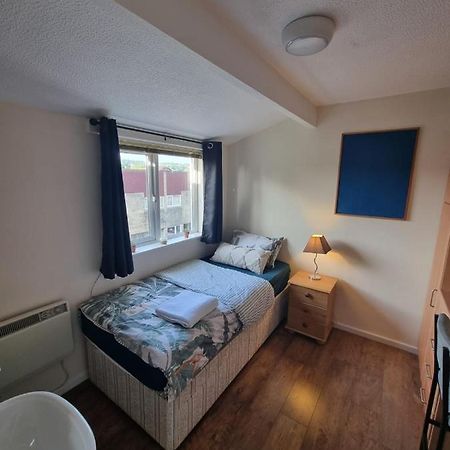 Private Rooms Бат Екстер'єр фото