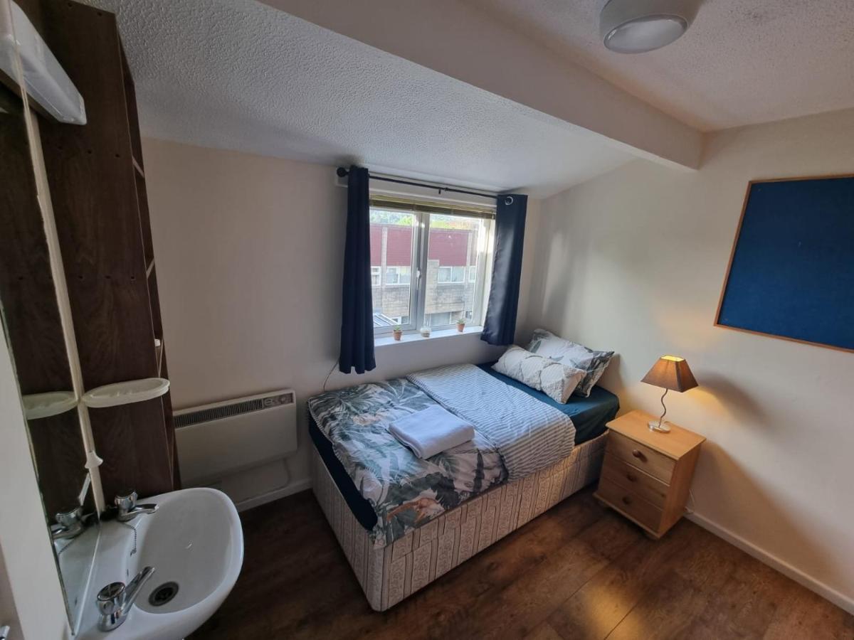 Private Rooms Бат Екстер'єр фото