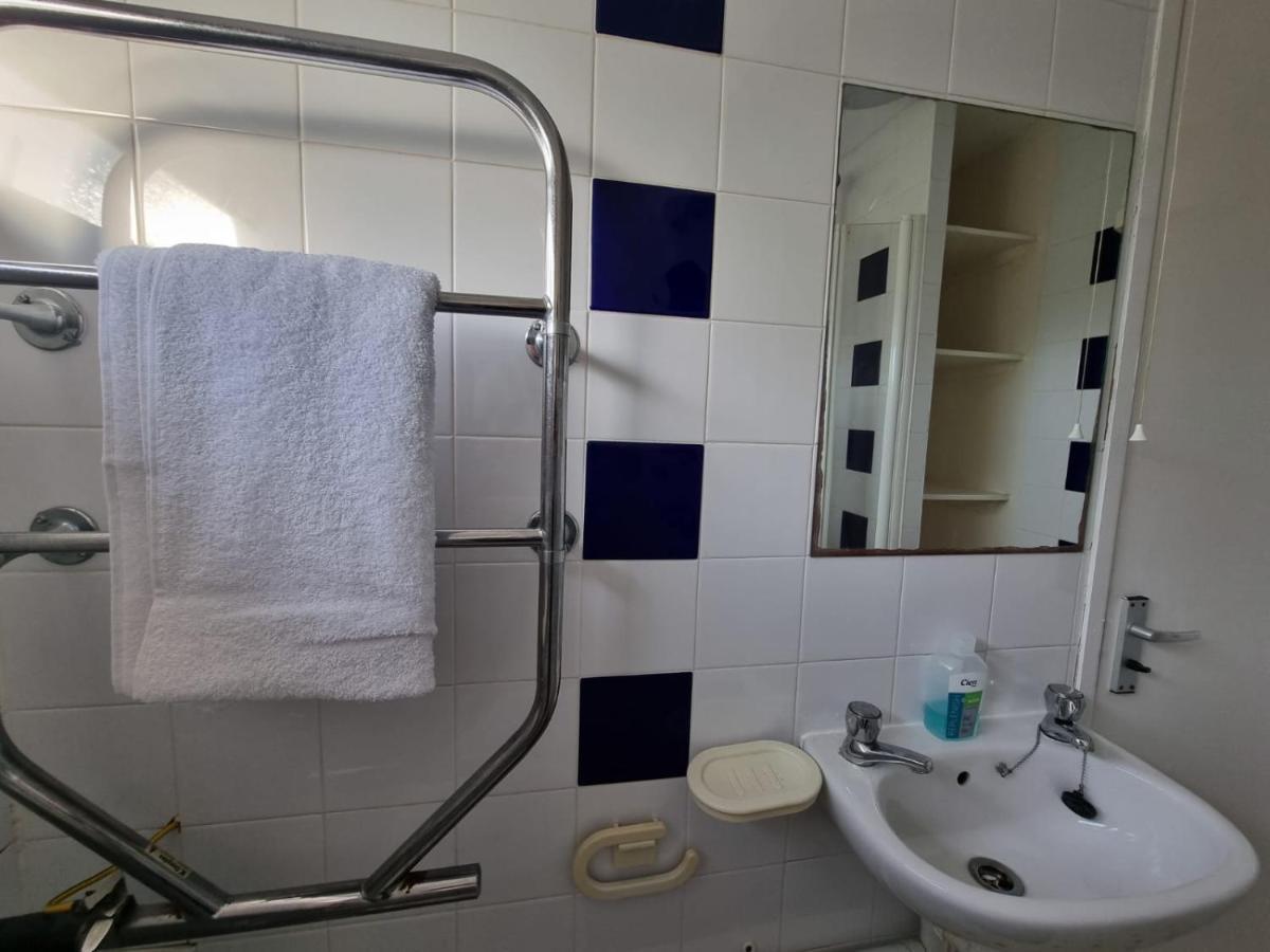 Private Rooms Бат Екстер'єр фото