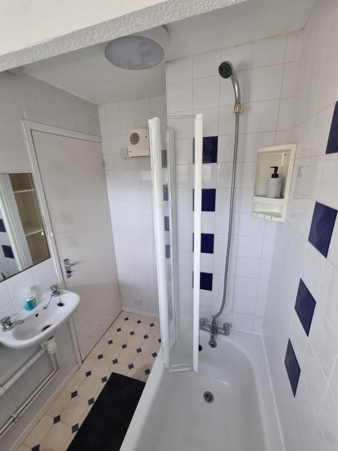 Private Rooms Бат Екстер'єр фото